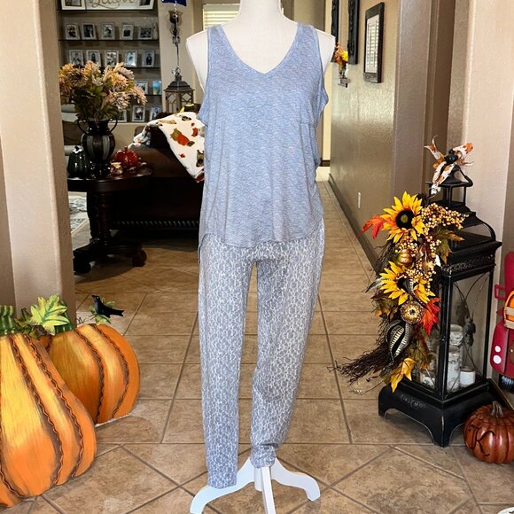 Jaclyn Intimates Pajama Set - Picture 1 of 11